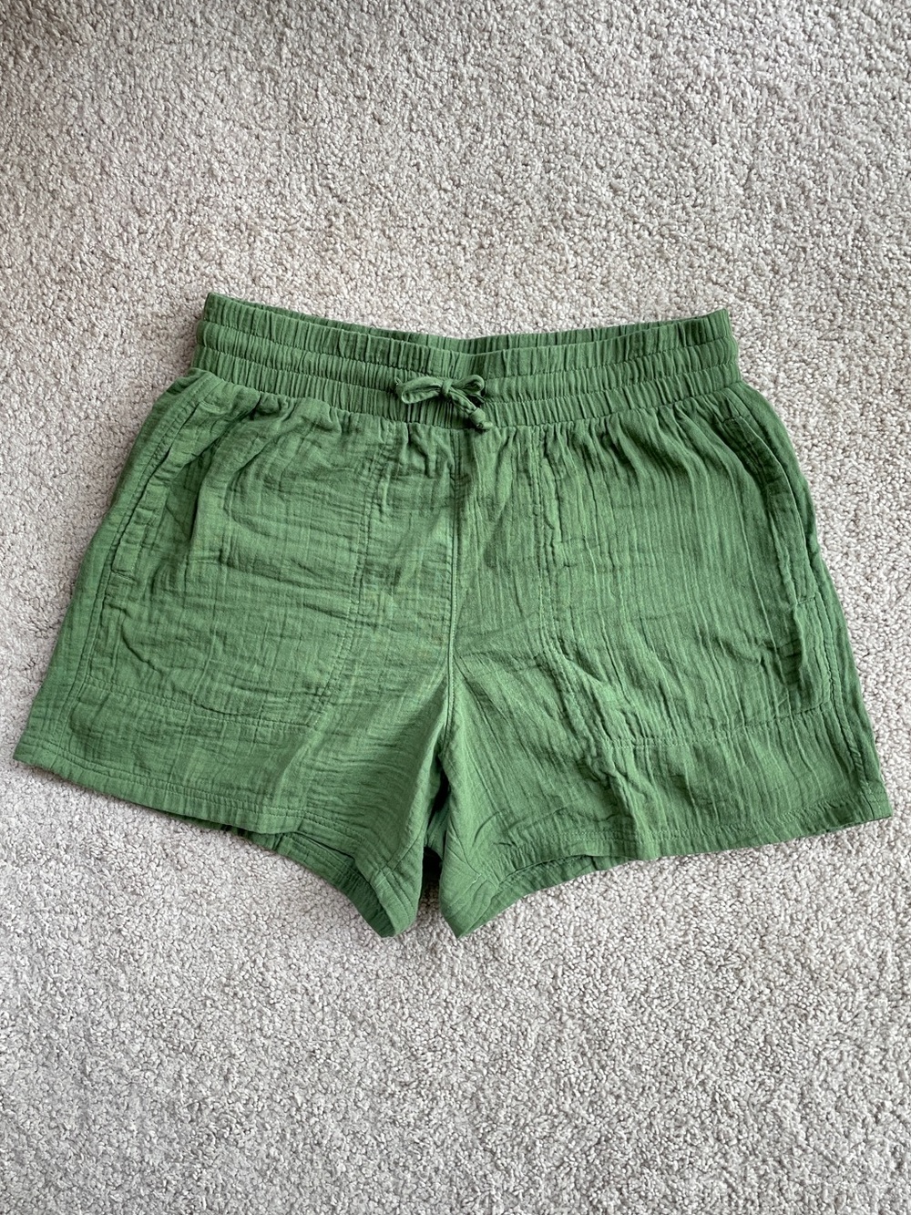 Columbia Olive Green Drawstring High Rise Athleisure Cotton Shorts Size Large